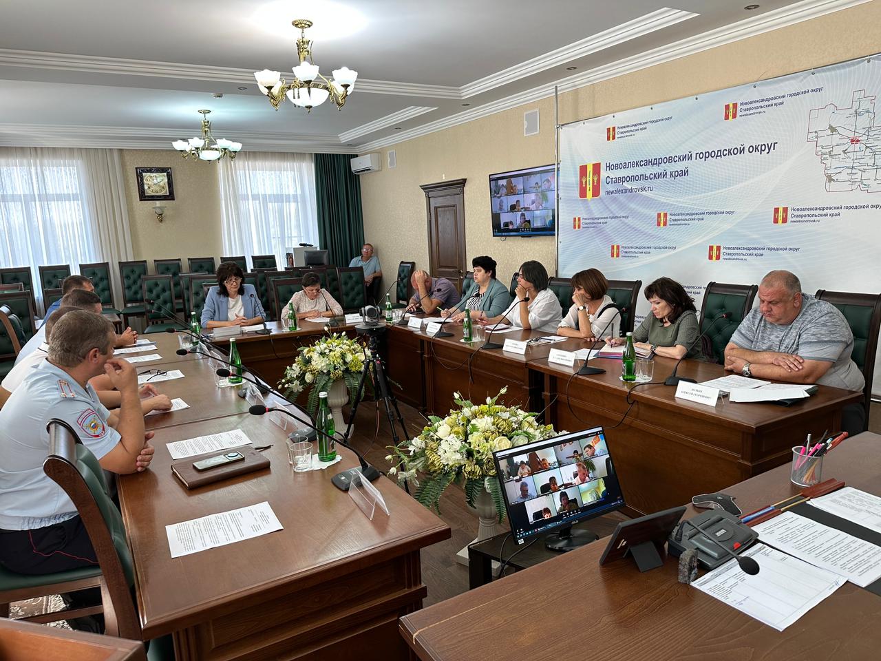 Заседание очередной антинаркотической комиссии Новоалександровского городского округа Ставропольского края.