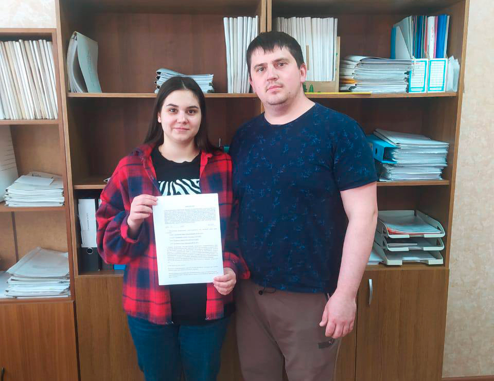 Ещё три молодые семьи из Новоалександровского округа получили жилищные сертификаты.