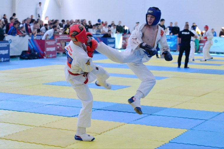 Всероссийские соревнования по рукопашному бою принесли победу Новоалександровским спортсменам.