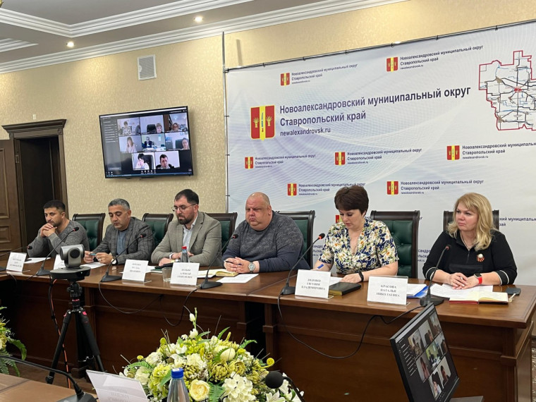 Заседание совета при Главе Новоалександровского муниципального округа по вопросам межэтнических отношений.